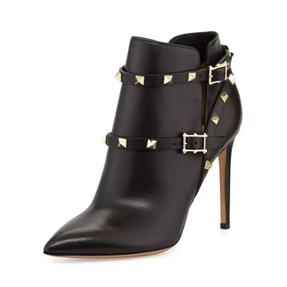 Valentino Garavani Rockstud Black Leather Pointed Toe Ankle Boots 38.5 NWT Box